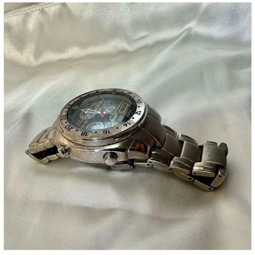 Aspen digital dial watch